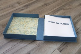 le vent sur la pierre - livre de poèmes et linogravures